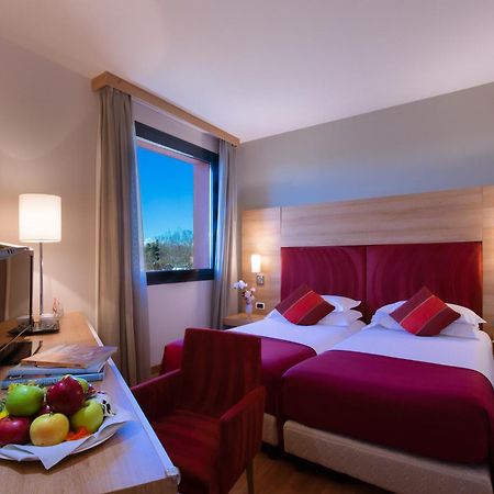 Dolce By Wyndham Milan Malpensa Hotel Somma Lombardo Exterior photo