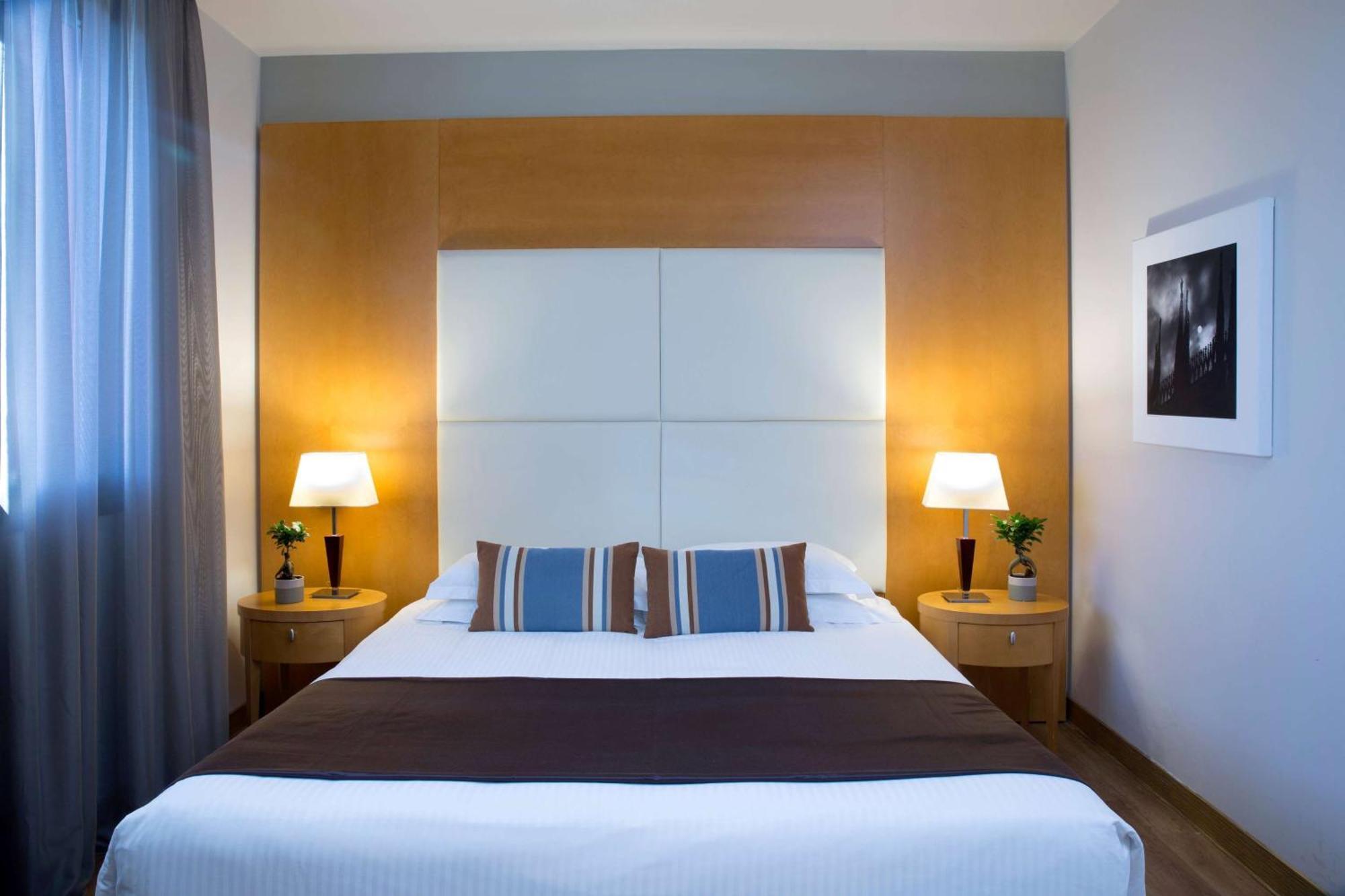 Dolce By Wyndham Milan Malpensa Hotel Somma Lombardo Exterior photo