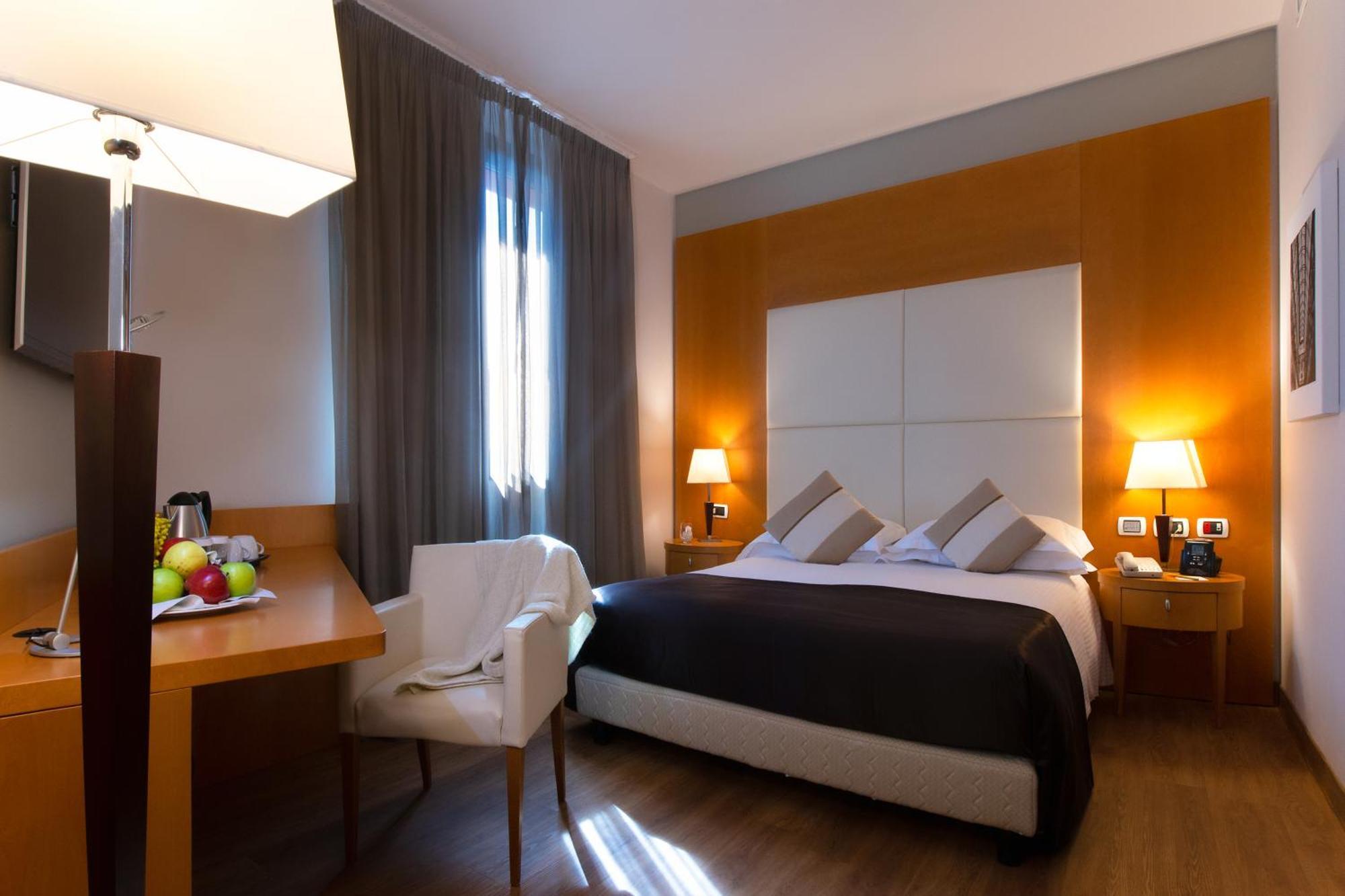 Dolce By Wyndham Milan Malpensa Hotel Somma Lombardo Exterior photo
