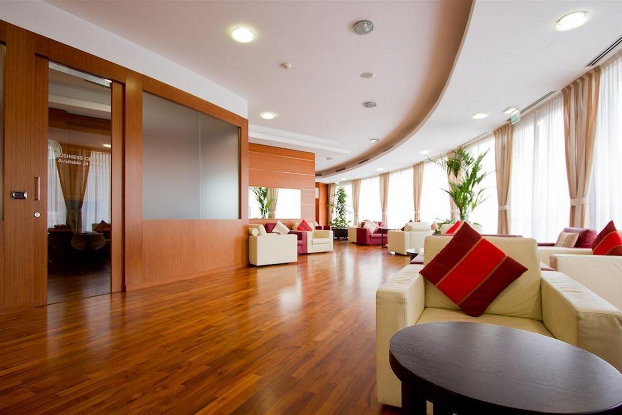 Dolce By Wyndham Milan Malpensa Hotel Somma Lombardo Exterior photo